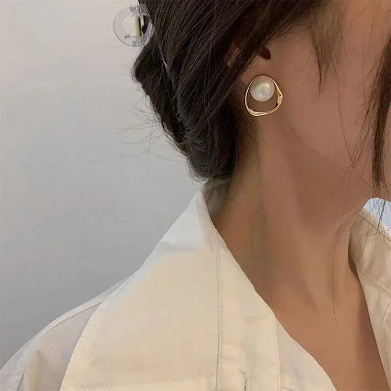 Lumière - Pearl Studs
